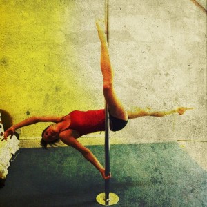 Aerial Fitness vs Pole Dancing: What Do You Need to Know?